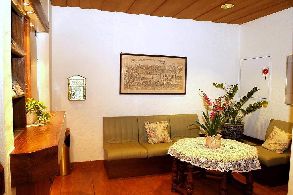 Hotel Restaurant Weinhof 3*